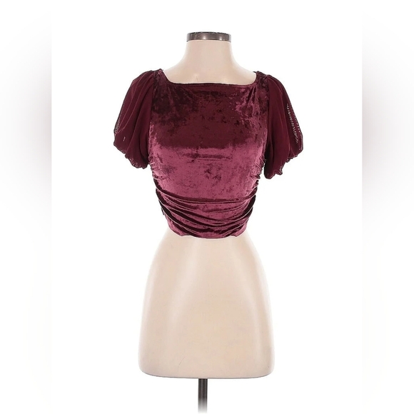 Free People Intimately Velvet Ruched Puff Sleeve Crop Top – Size XS, NWT - Picture 3 of 7